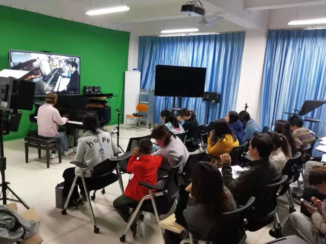 科技助力音乐教学，牵手大师零距离大师课